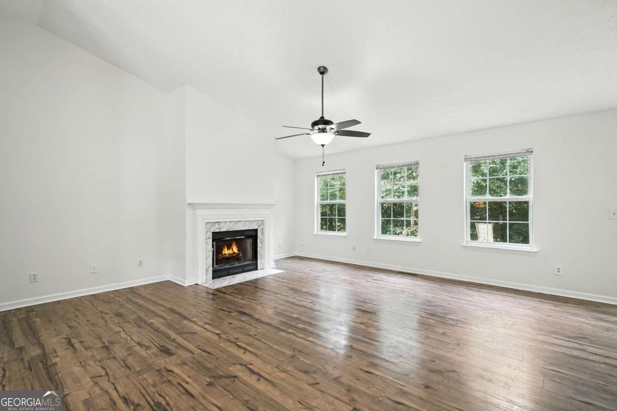 452 Crested View Drive Loganville - 5