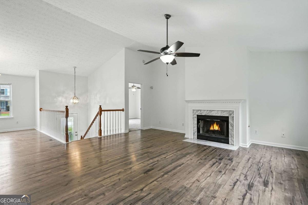 452 Crested View Drive Loganville - 7