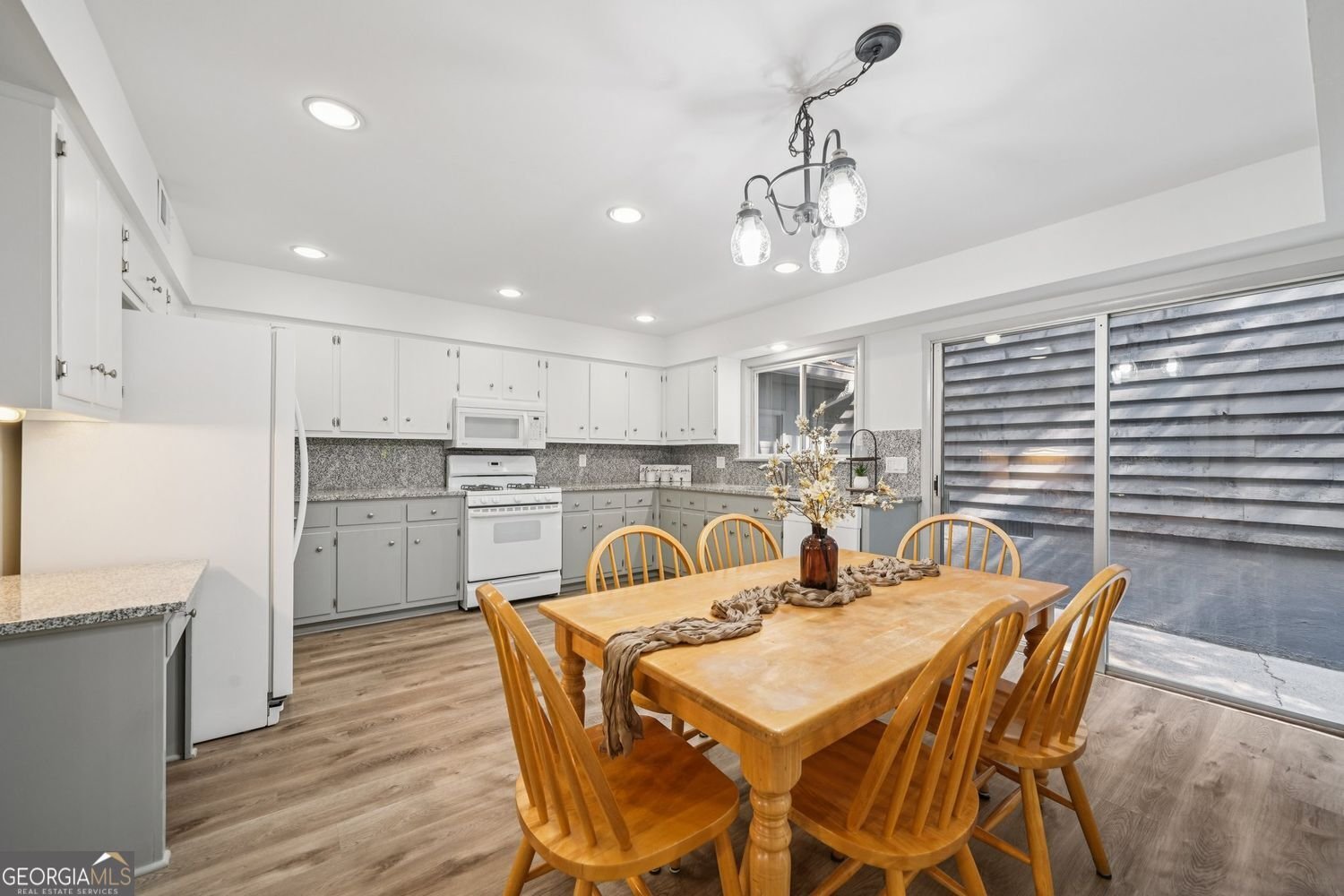 230 Lakeview Ridge Roswell - 16