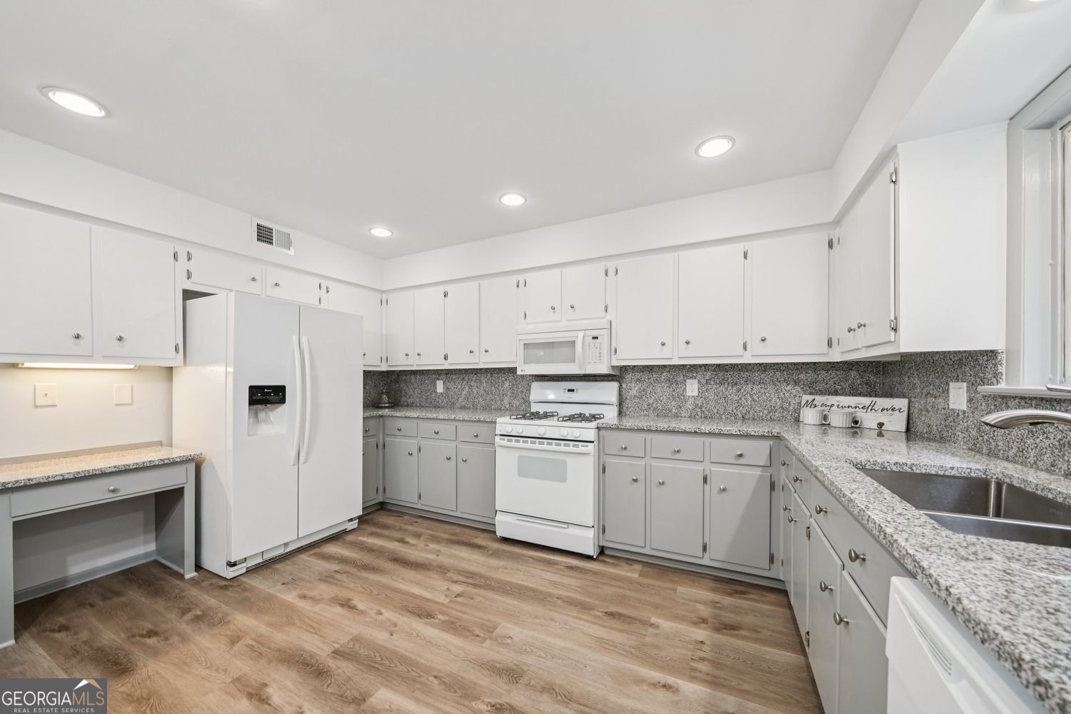 230 Lakeview Ridge Roswell - 17