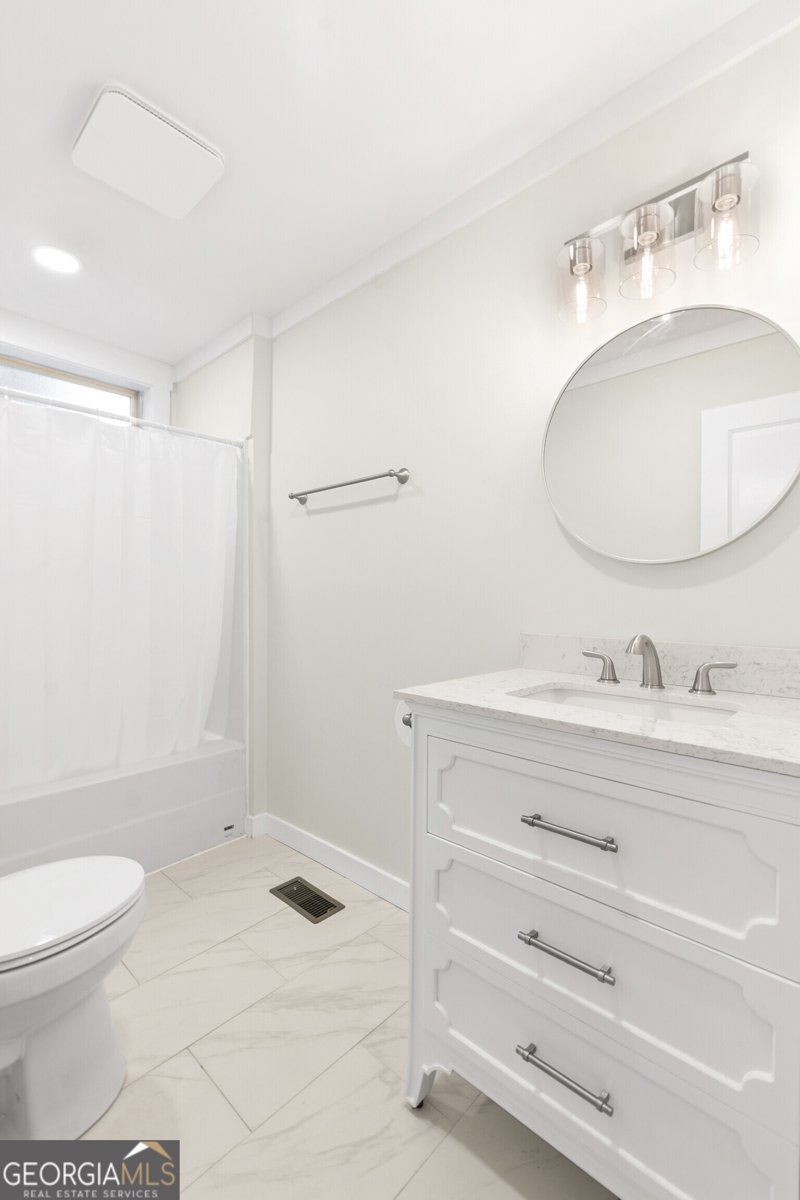215 J H Aldridge Dr Juliette - 24