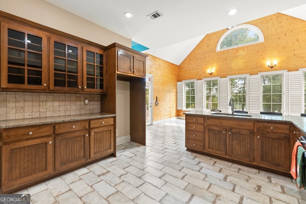 6212 WATERS EDGE Covington - 64