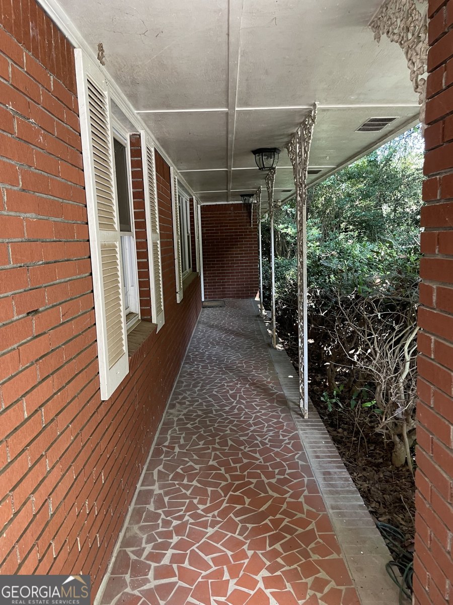 2649 Headland Drive East Point - 4
