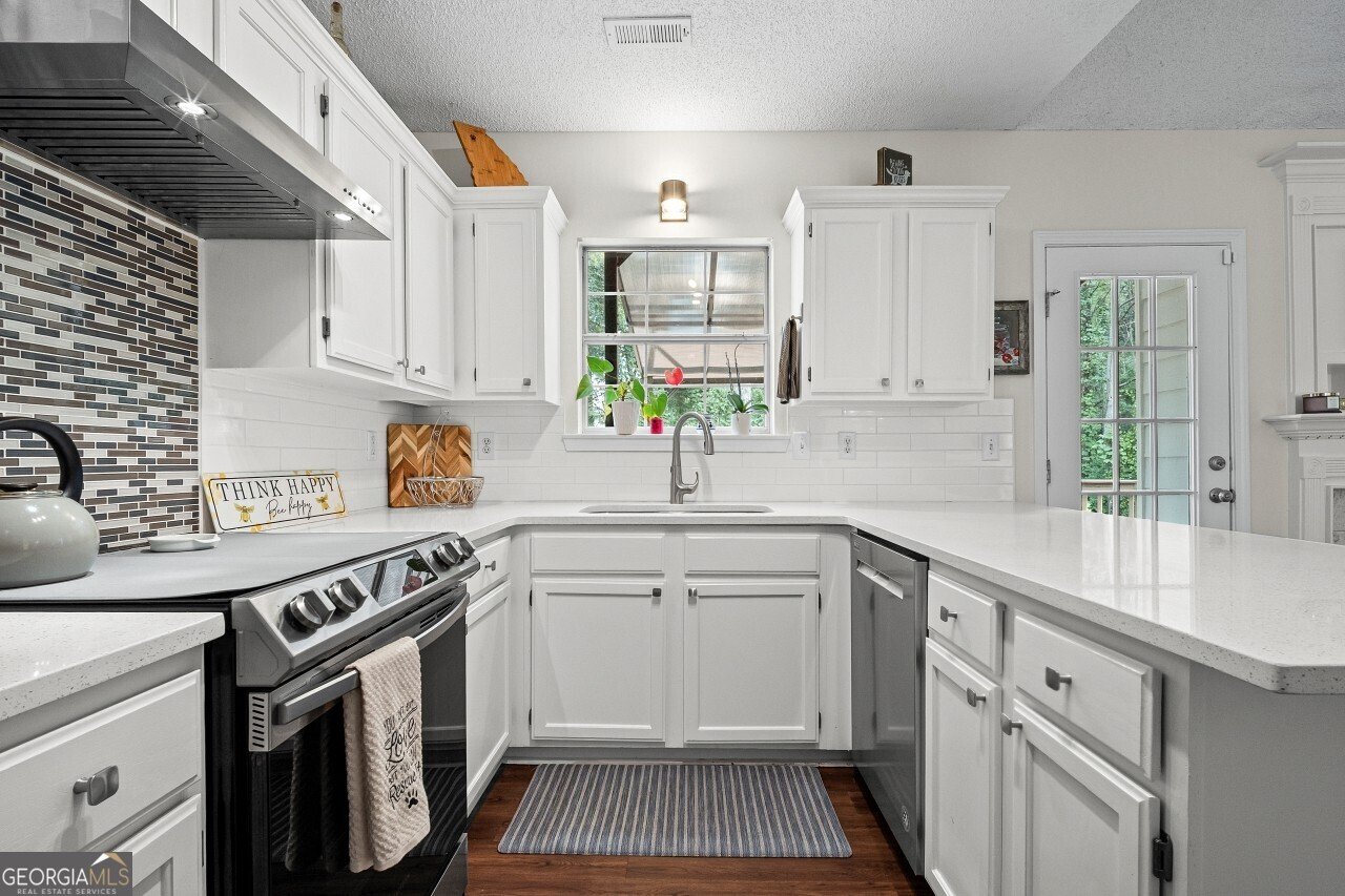 101 Laguna Springs Drive Woodstock - 12