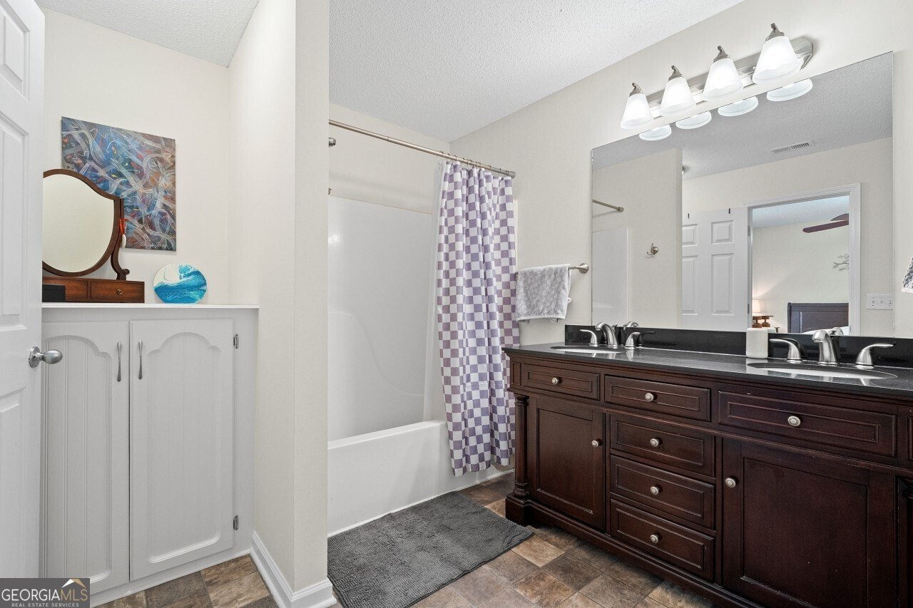 101 Laguna Springs Drive Woodstock - 19