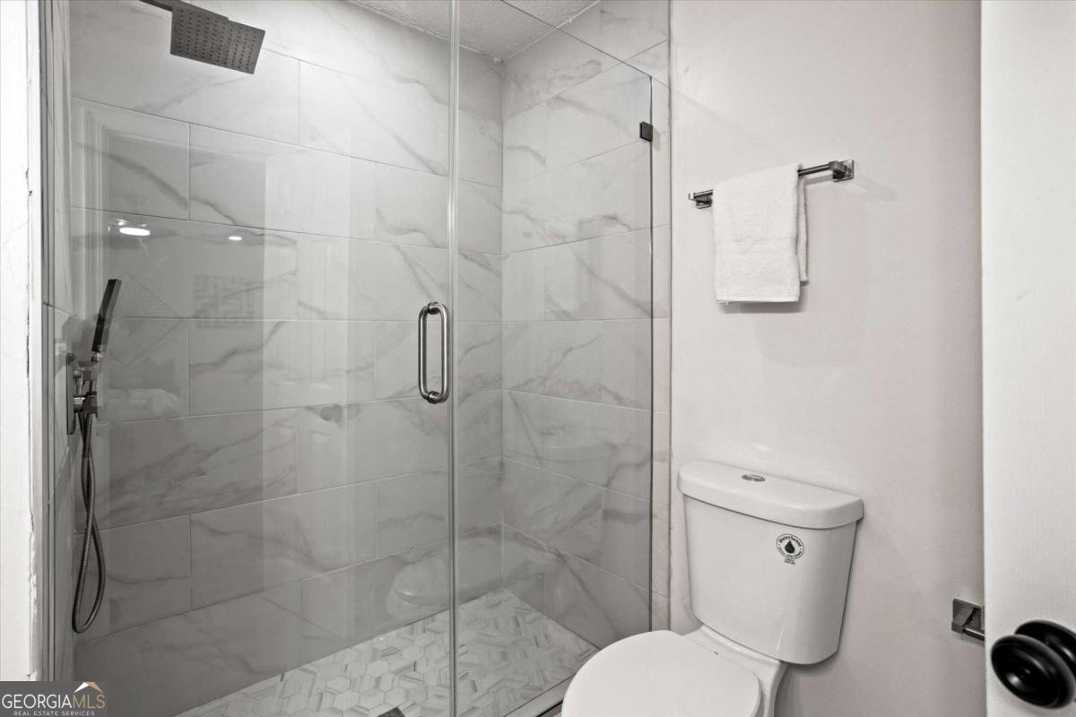 268 Sabrina Court Woodstock - 2