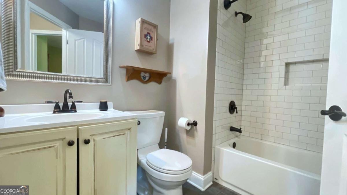301 Hidden Oaks Drive Flintstone - 40