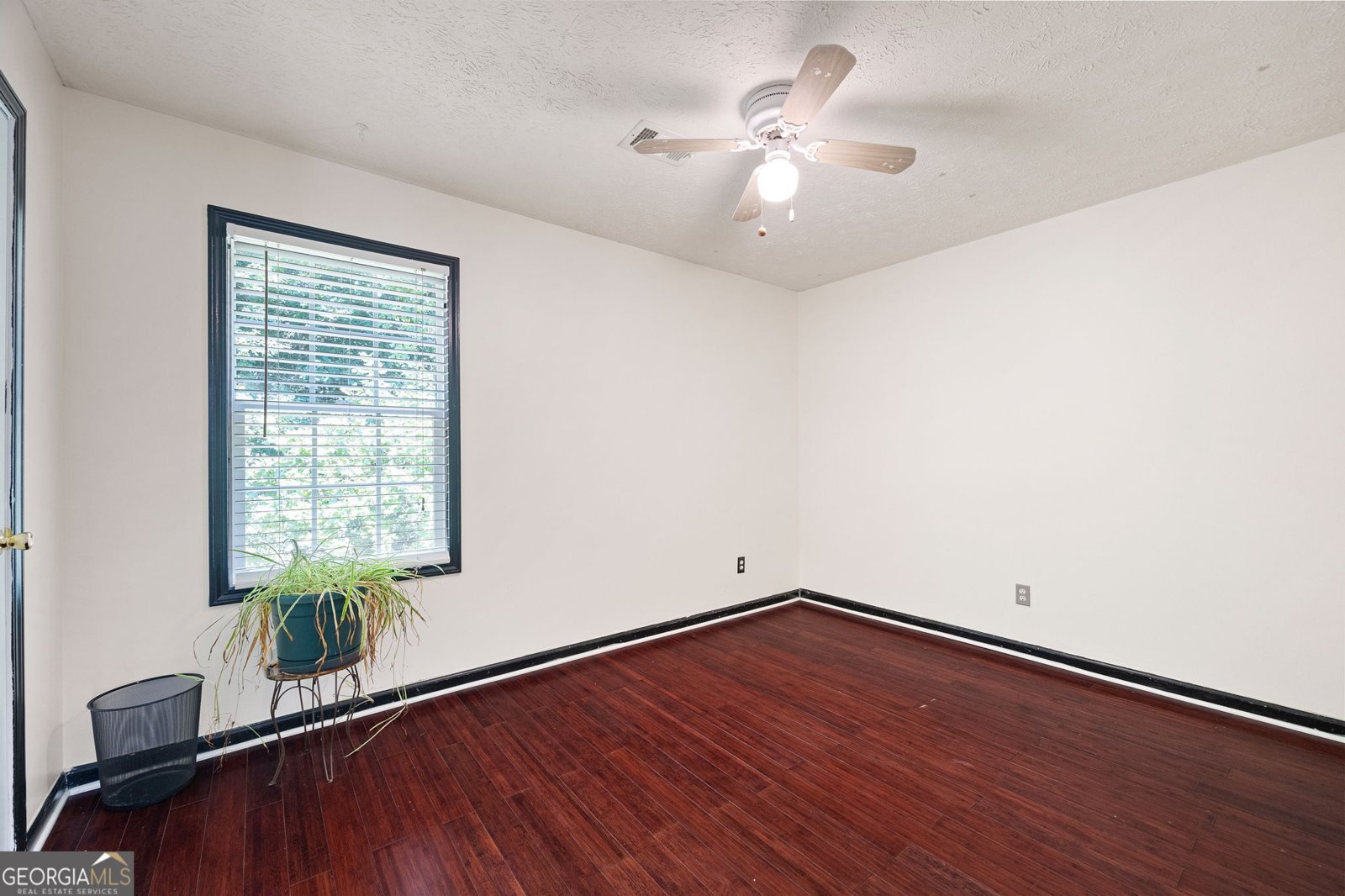 76 Riverbend Trail Douglasville - 30