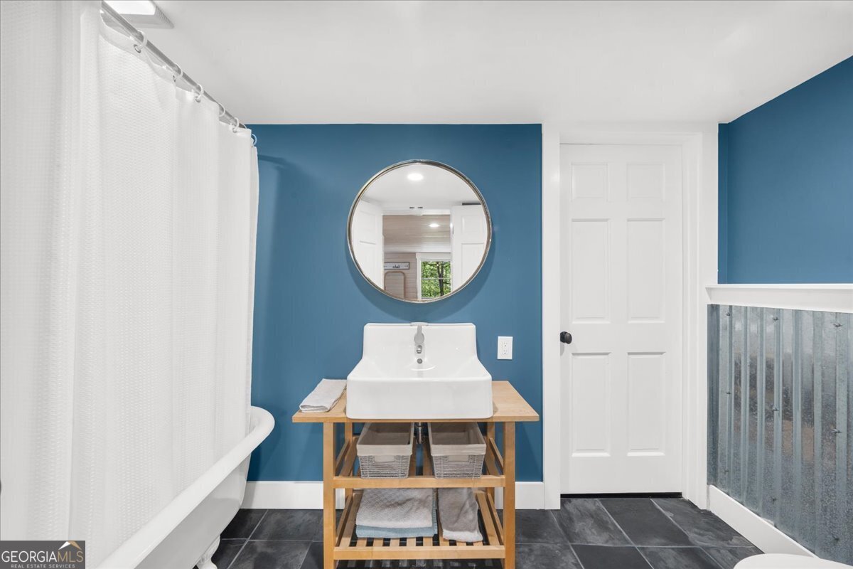 6255 Lakeview Drive Buford - 35