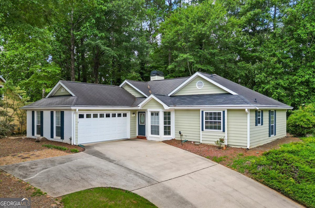 539 Horseshoe Circle Stockbridge - 1