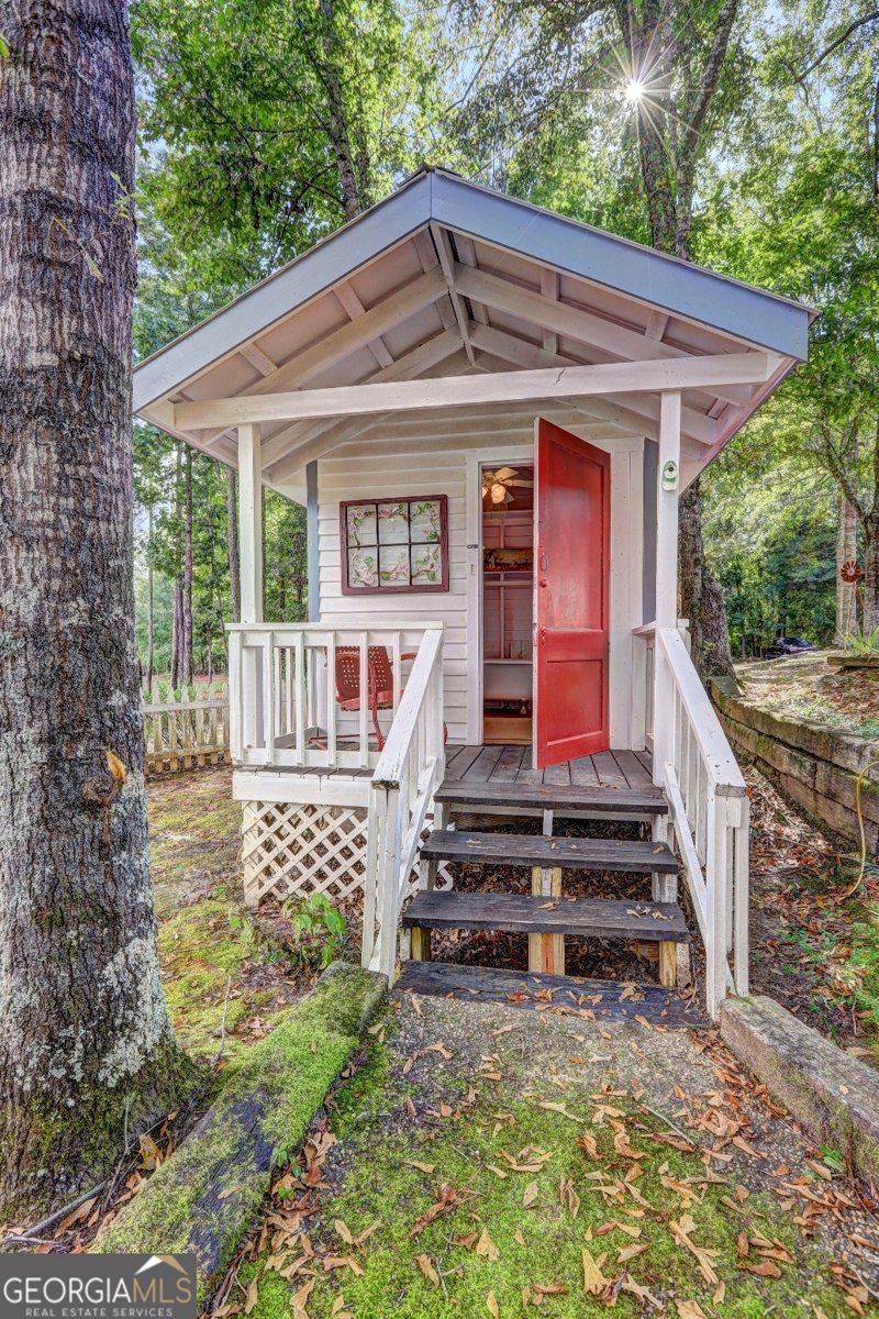 218 City Pond Road Barnesville - 61