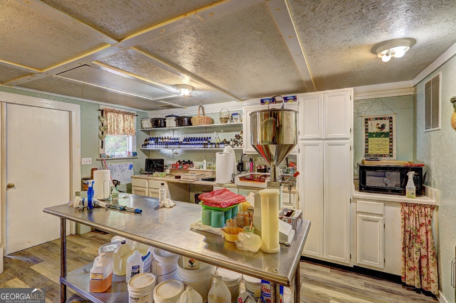 218 City Pond Road Barnesville - 68