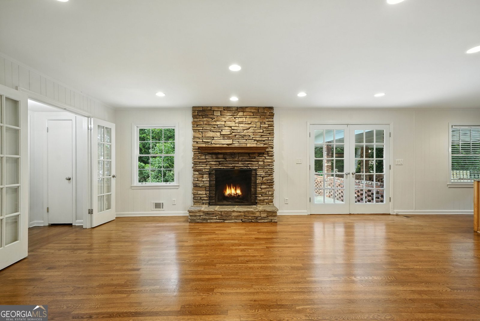 2202 Bonnavit Court Atlanta - 11