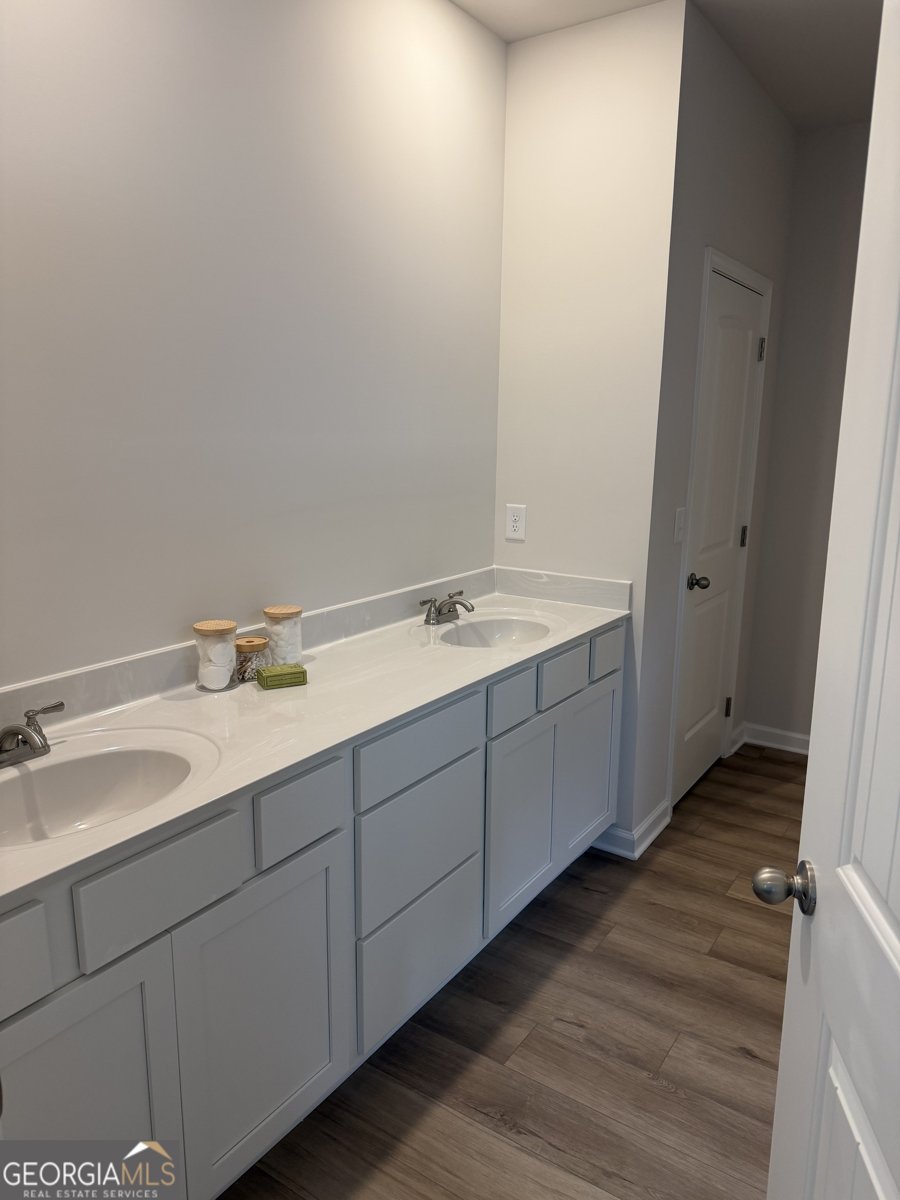207 Hydrangea Court Dallas - 25