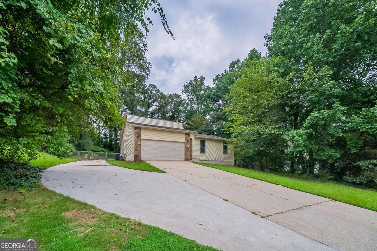 5115 Carole Place Stone Mountain - 1