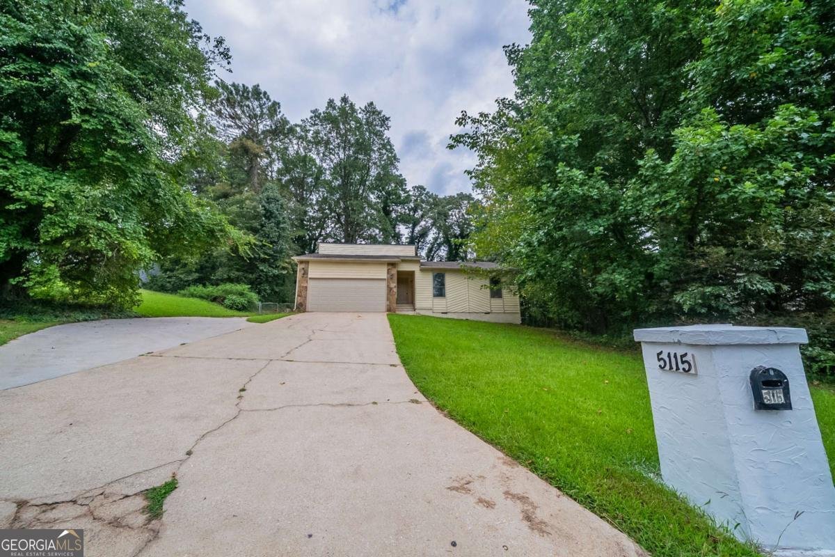 5115 Carole Place Stone Mountain - 2