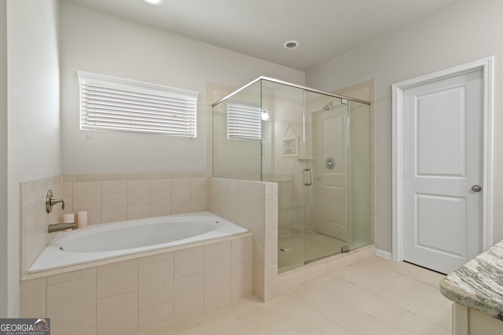 5280 Whisper Point Boulevard Cumming - 37