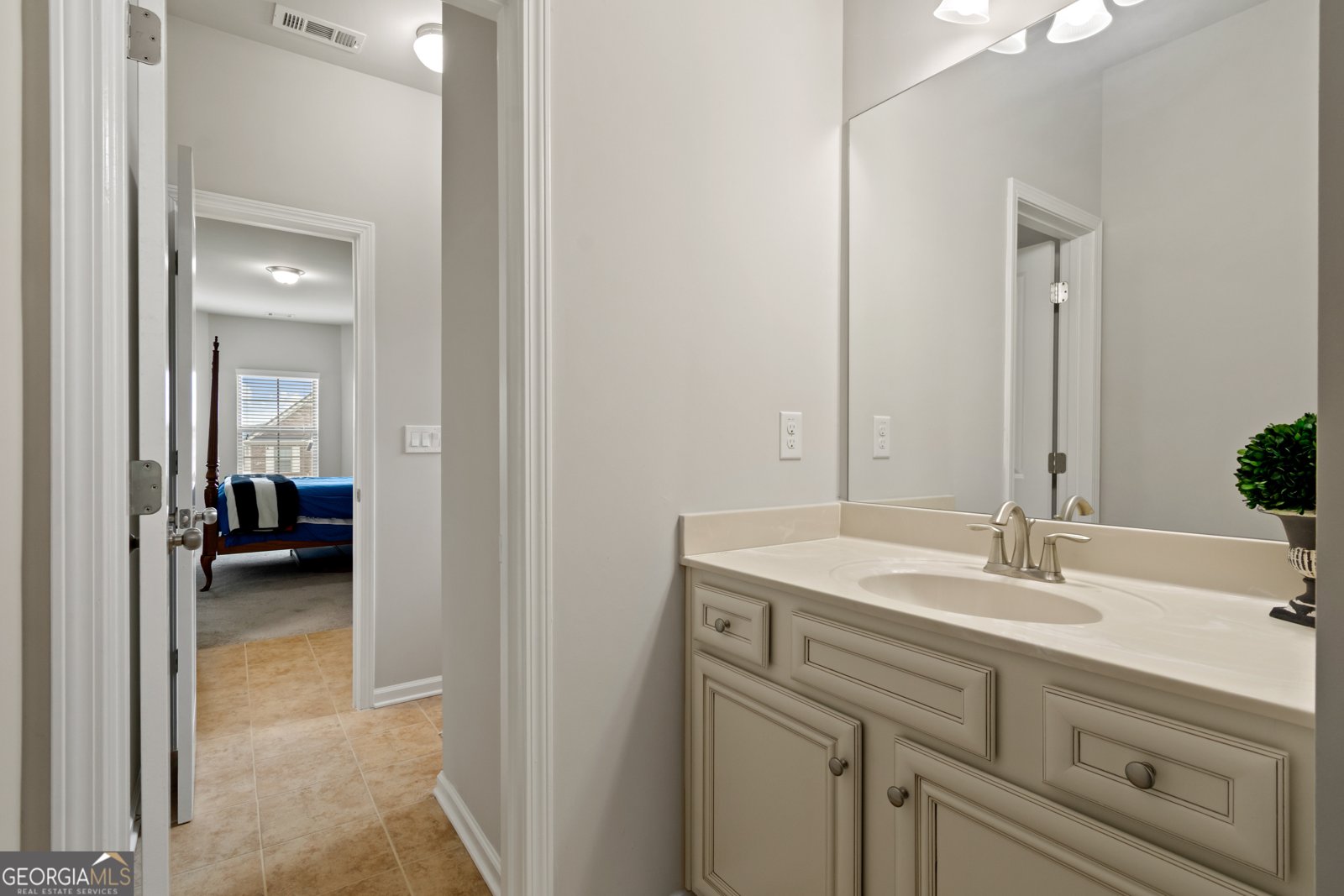 5280 Whisper Point Boulevard Cumming - 40