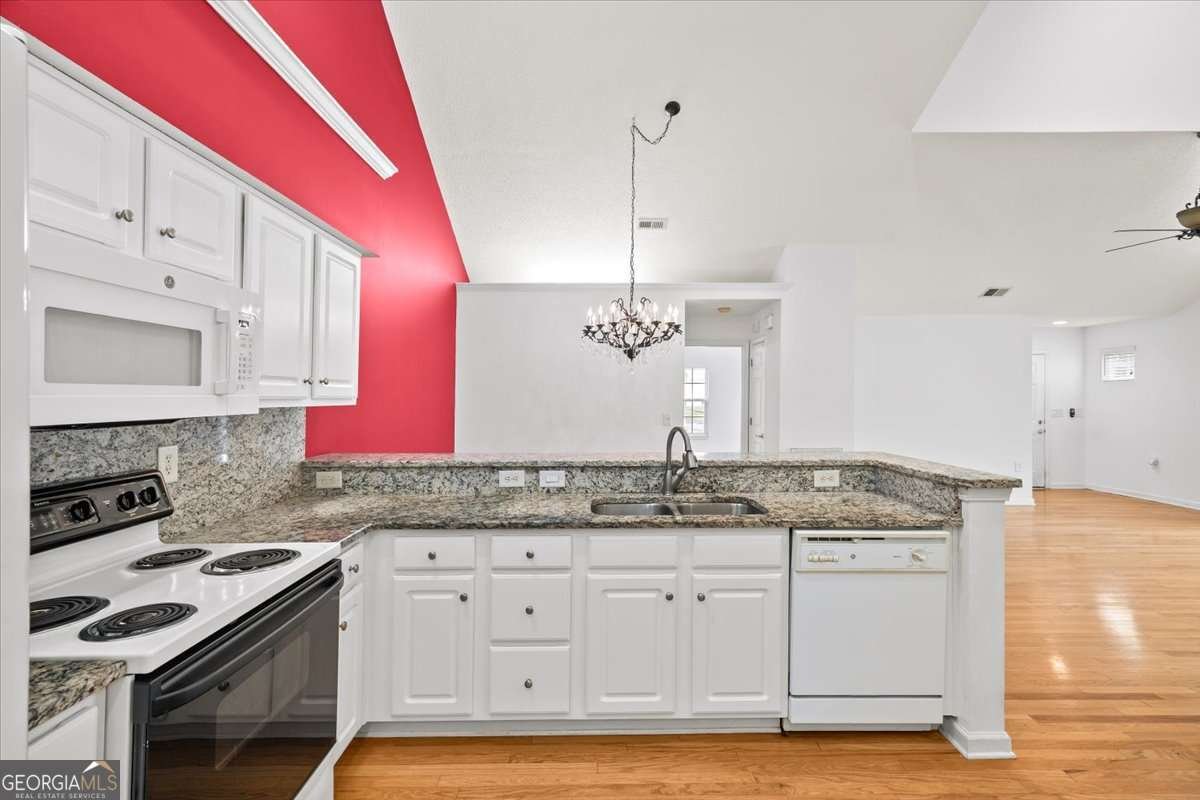 2404 Village Lane Roswell - 19