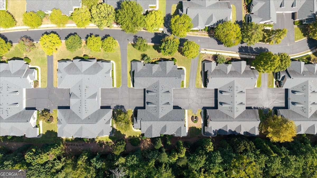 2404 Village Lane Roswell - 31