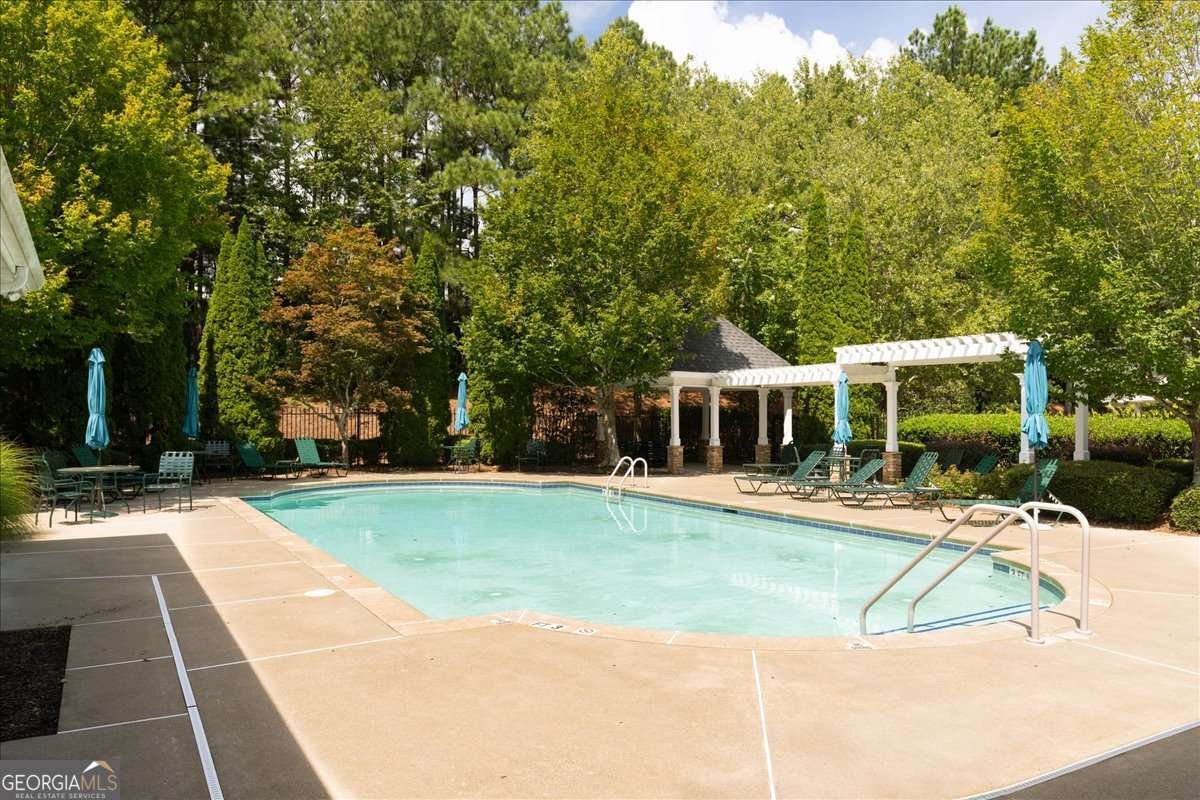 2404 Village Lane Roswell - 40