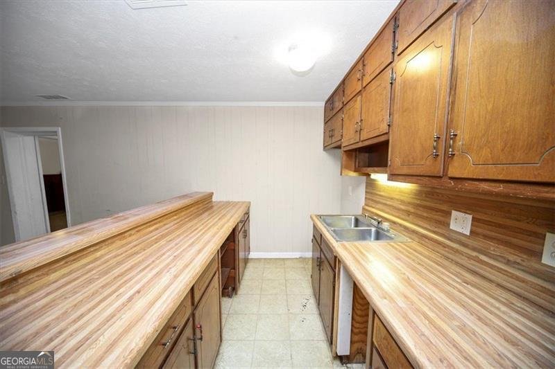 753 GLENN Drive Forest Park - 21