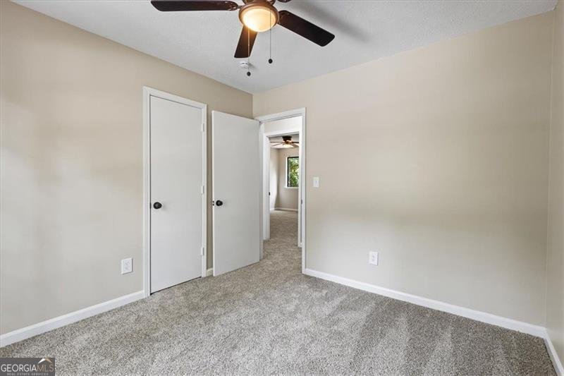 340 WINDSOR Walk Conyers - 13