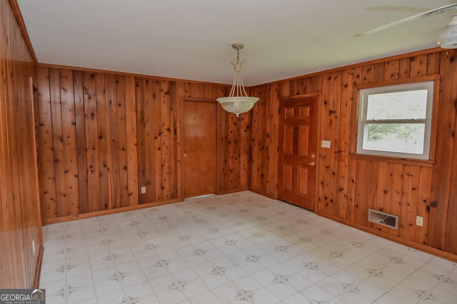 4145 Highway 81 Hampton - 21