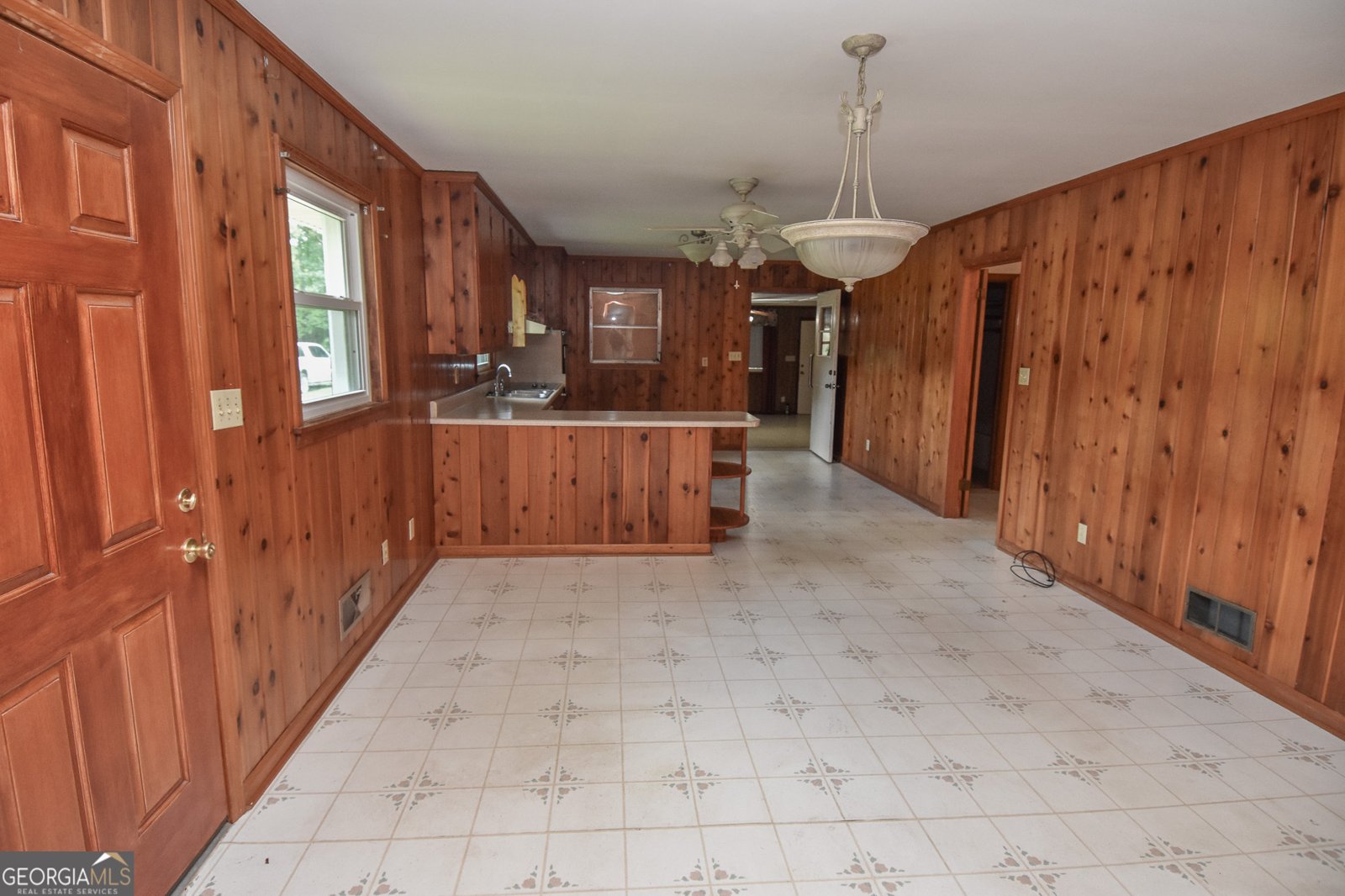 4145 Highway 81 Hampton - 30