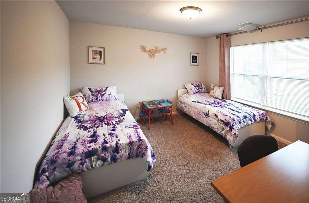 76 Lantana Crossing Dallas - 14