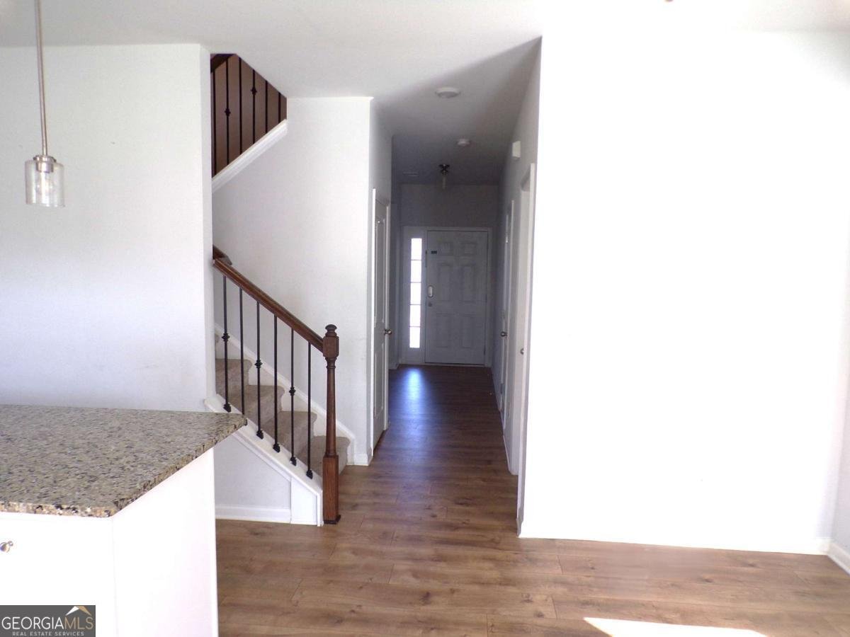 76 Lantana Crossing Dallas - 4