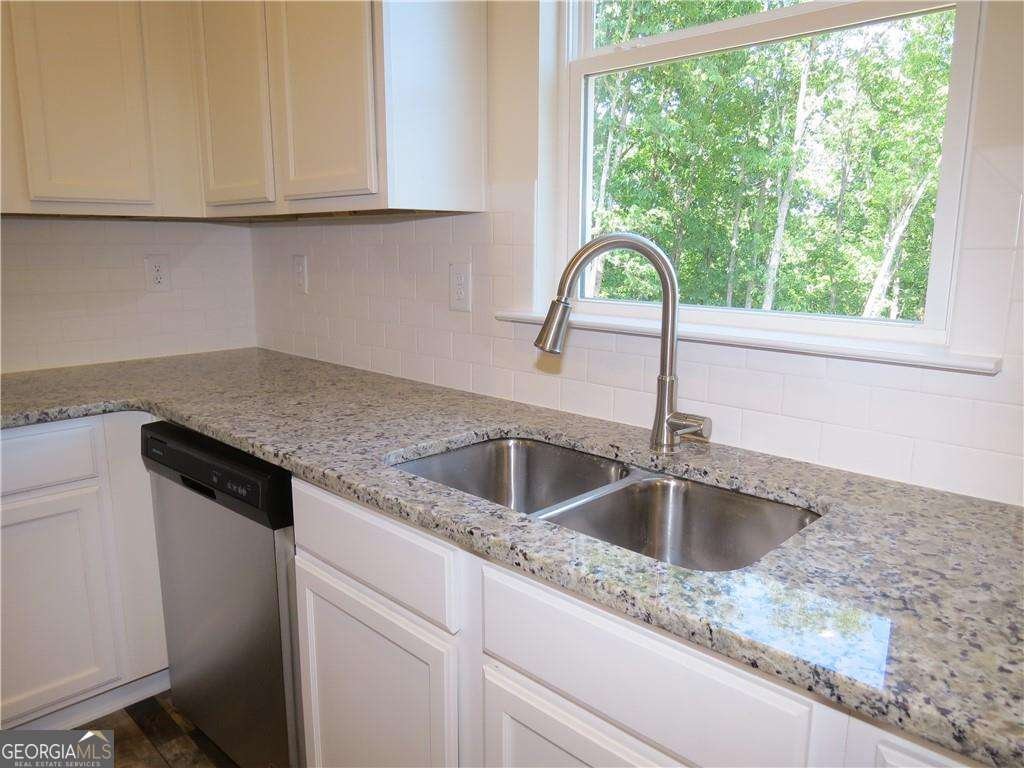 76 Lantana Crossing Dallas - 8