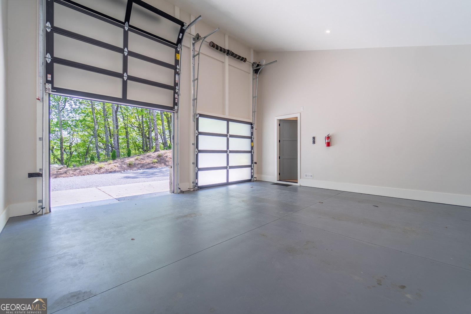 377 Charmont Drive Tiger - 44