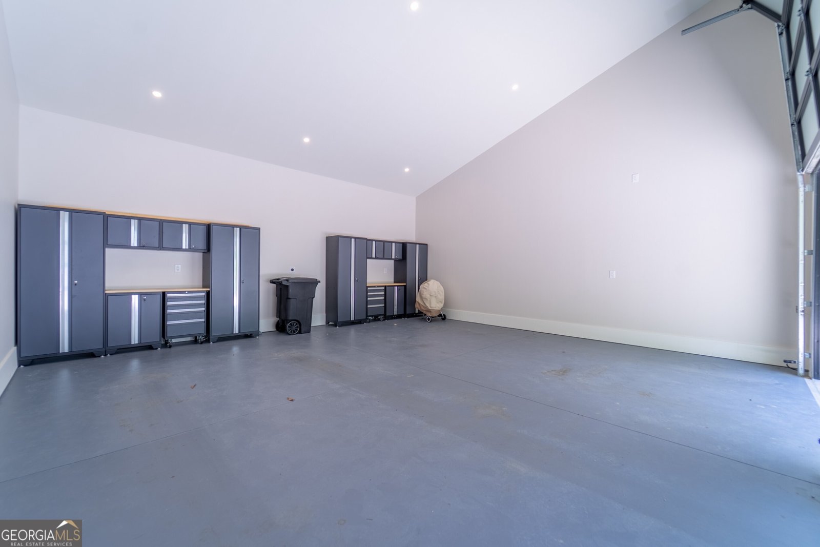 377 Charmont Drive Tiger - 45