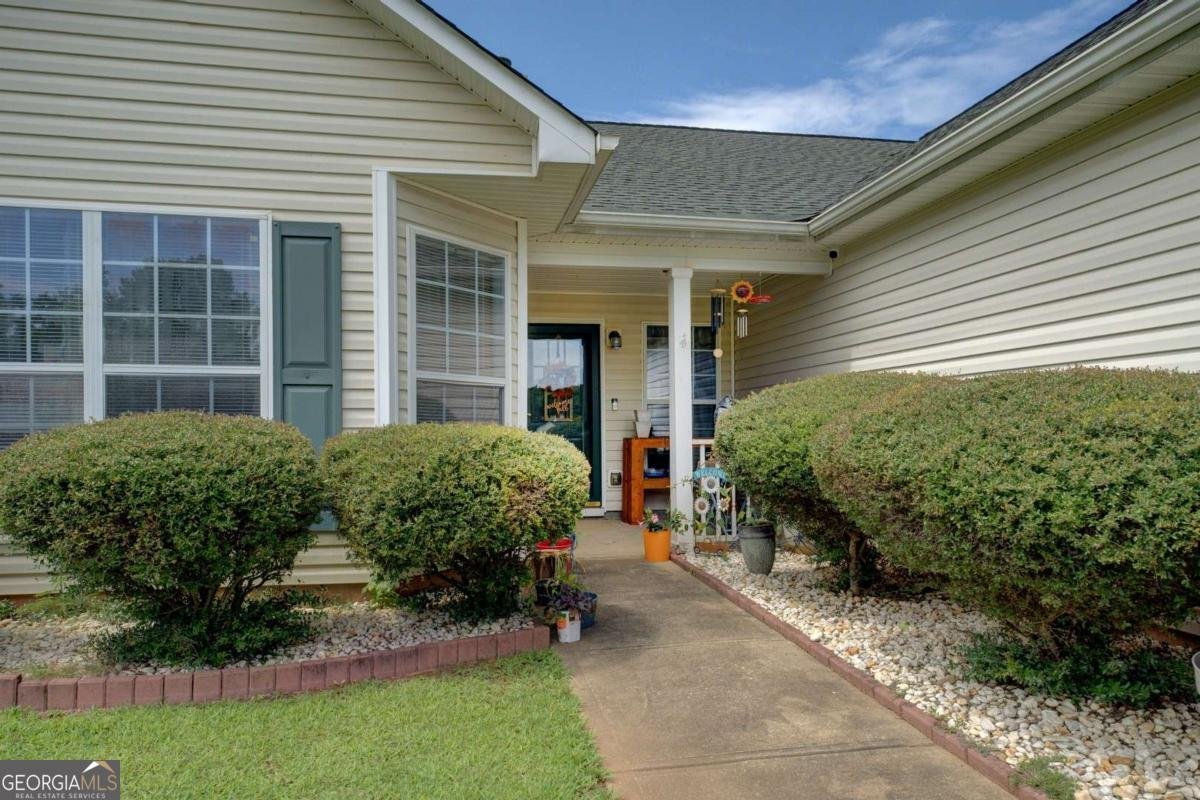 20 Summer Breeze Court Covington - 4
