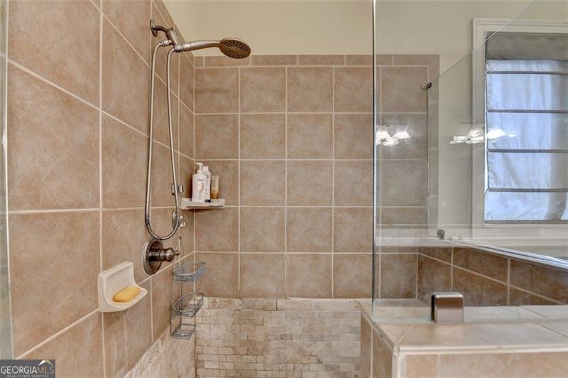 1718 LEGRAND Circle Lawrenceville - 21