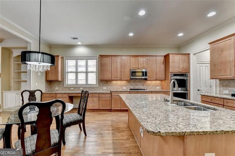 1718 LEGRAND Circle Lawrenceville - 45