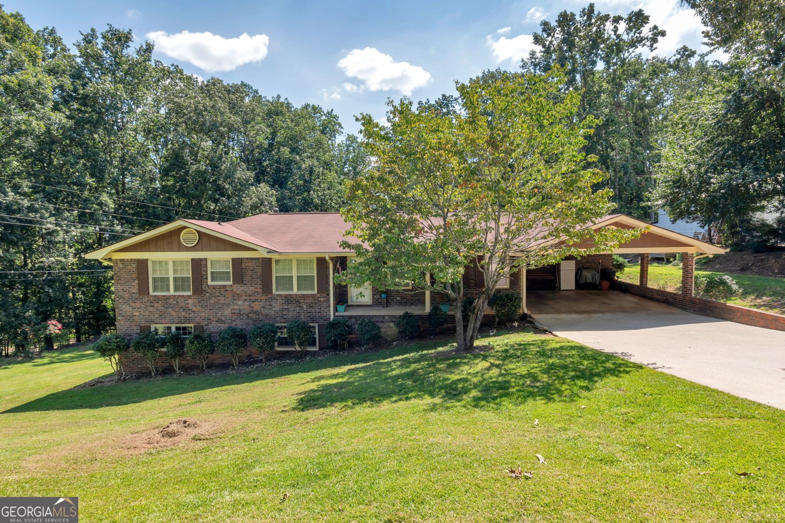 5059 Whispering Pines Drive Gainesville - 1