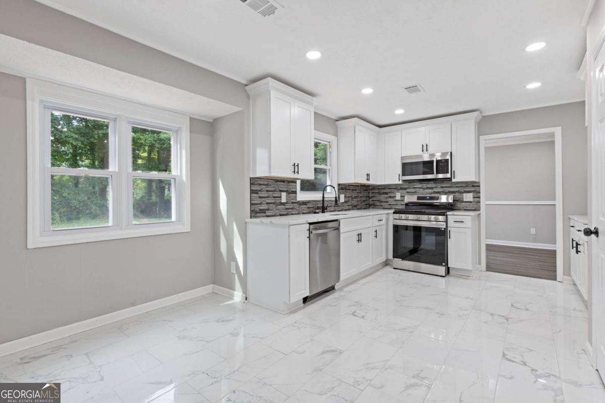 2310 Whitehead Place Drive Suwanee - 9