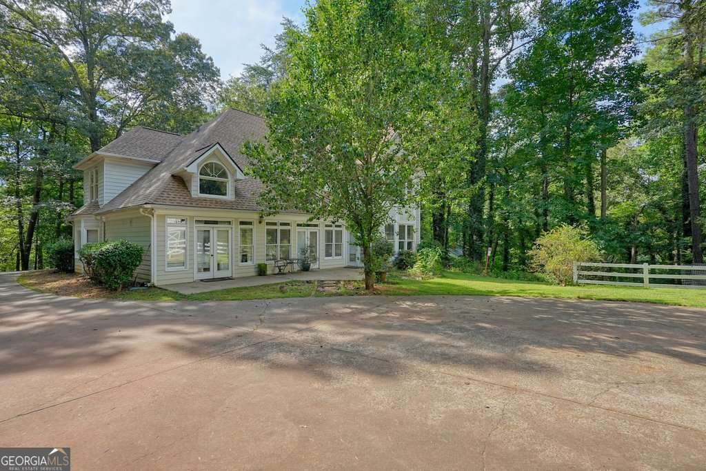 1513 Old Jones Road Alpharetta - 2