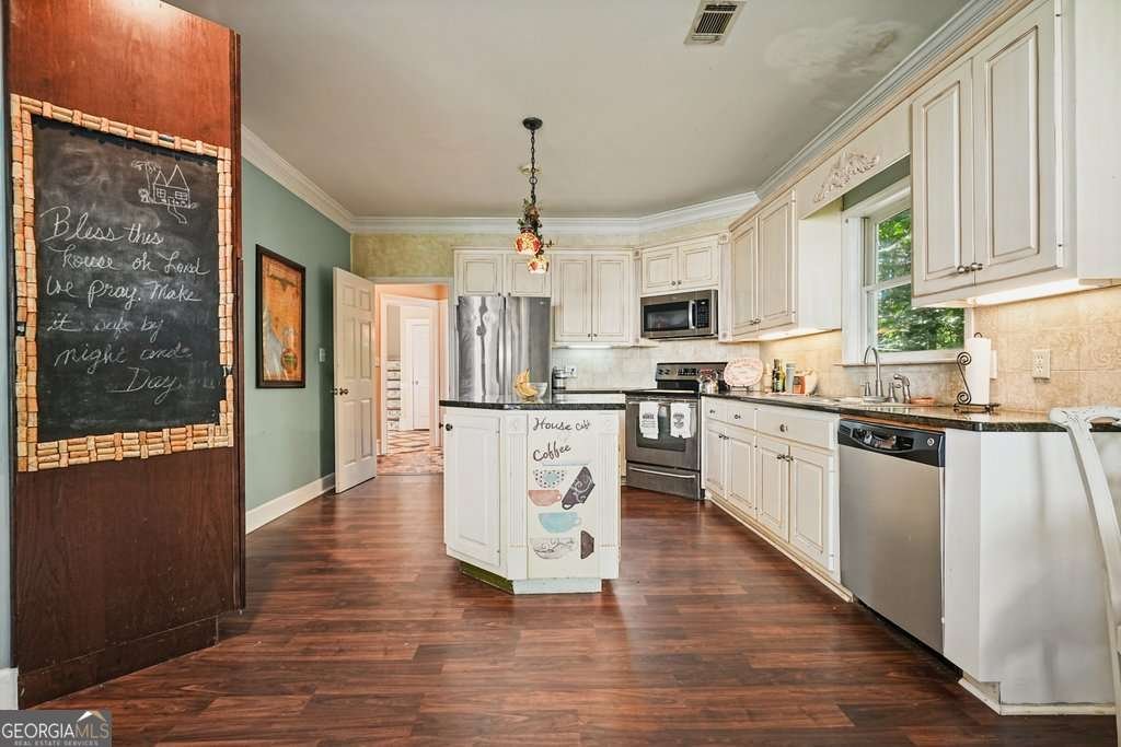 1513 Old Jones Road Alpharetta - 3