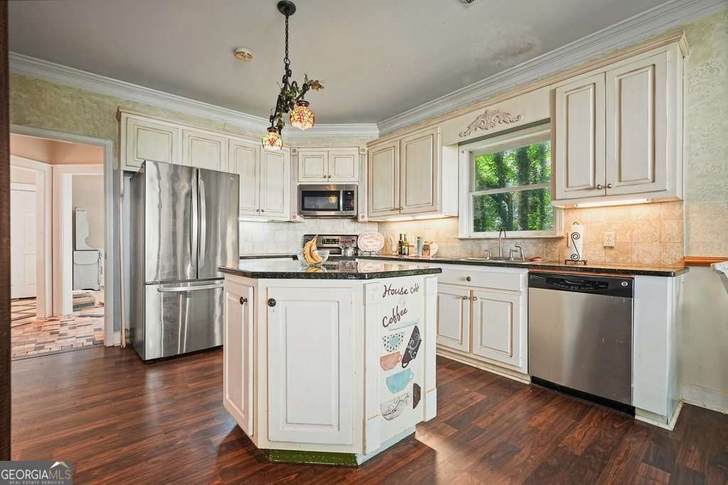 1513 Old Jones Road Alpharetta - 4
