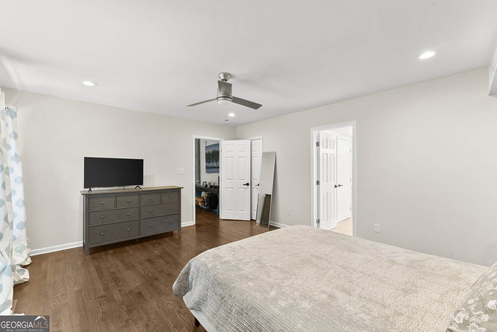 2856 Engle Road Atlanta - 24