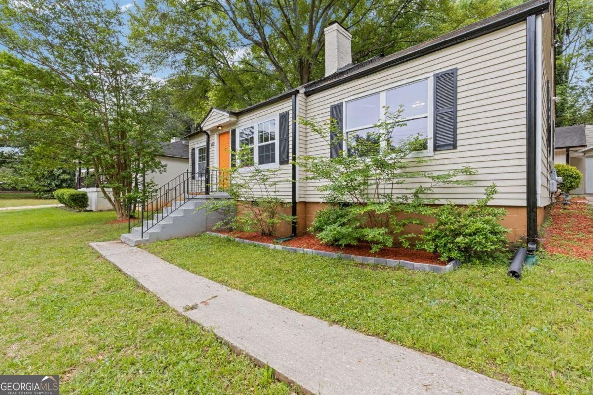 992 Estes Drive Atlanta - 2