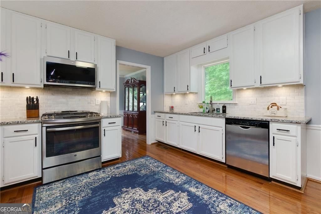 2111 Yorkshire Court Woodstock - 15