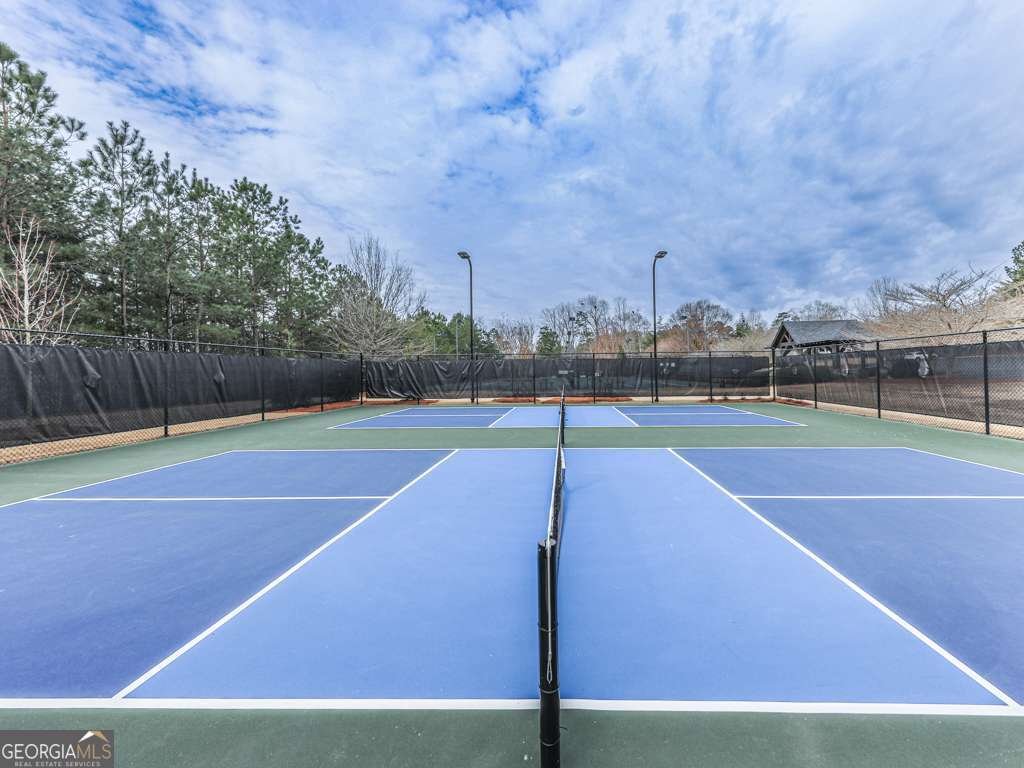 397 Lakeside Court Canton - 43