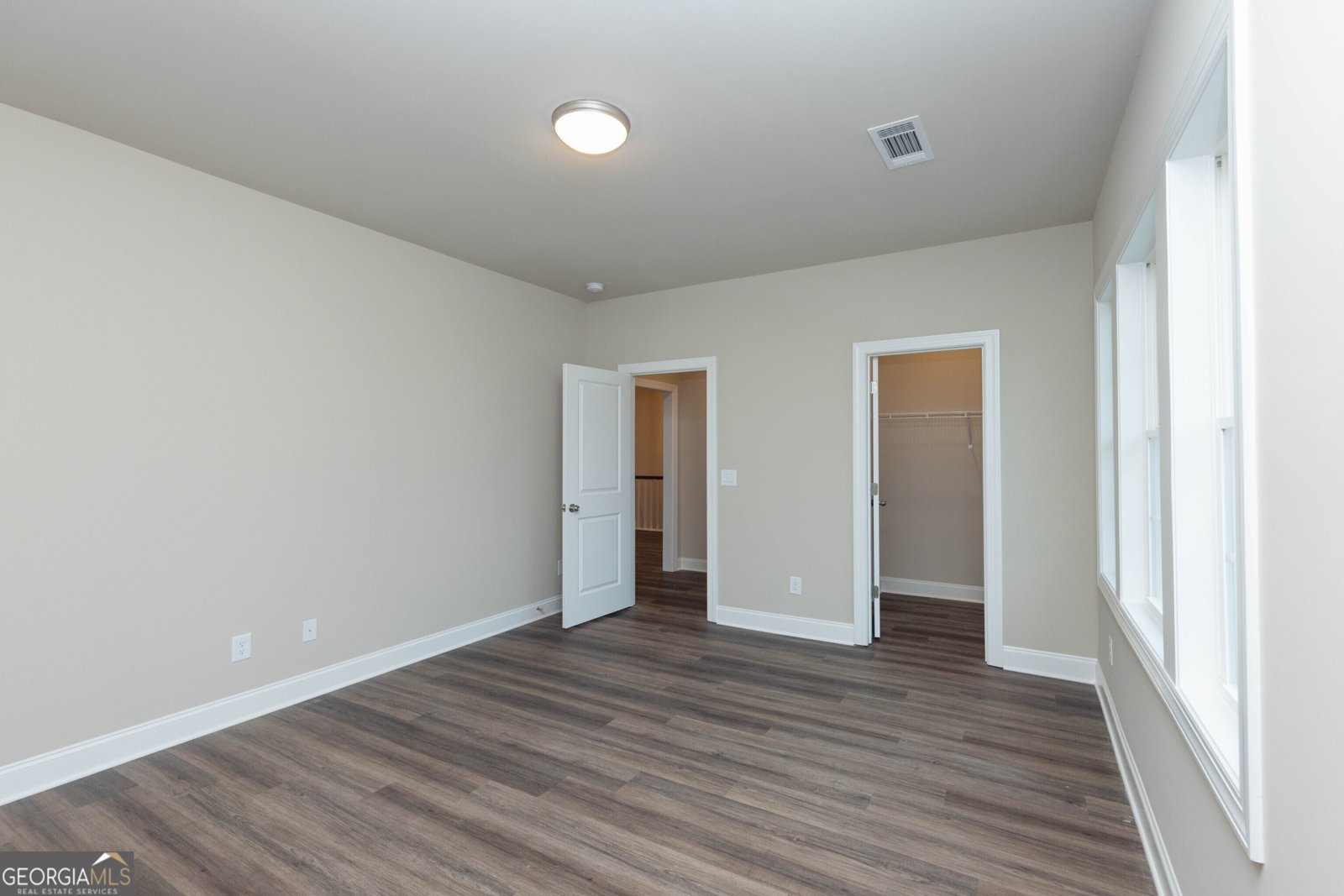 5587 Spring Street Flowery Branch - 30