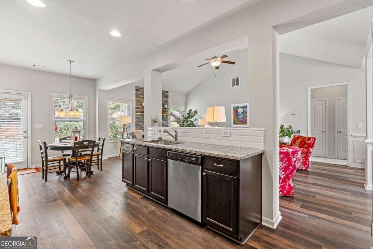 5641 Wooded Valley Way Flowery Branch - 17