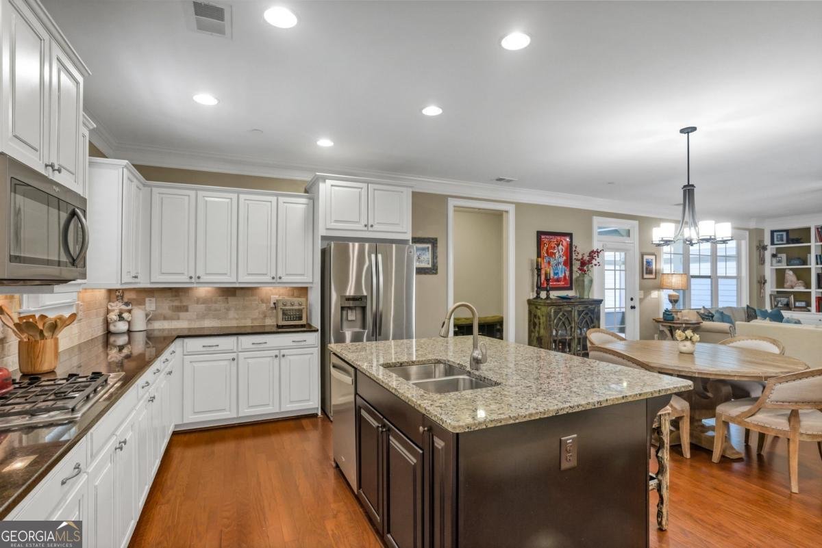 211 Avery Street Marietta - 12