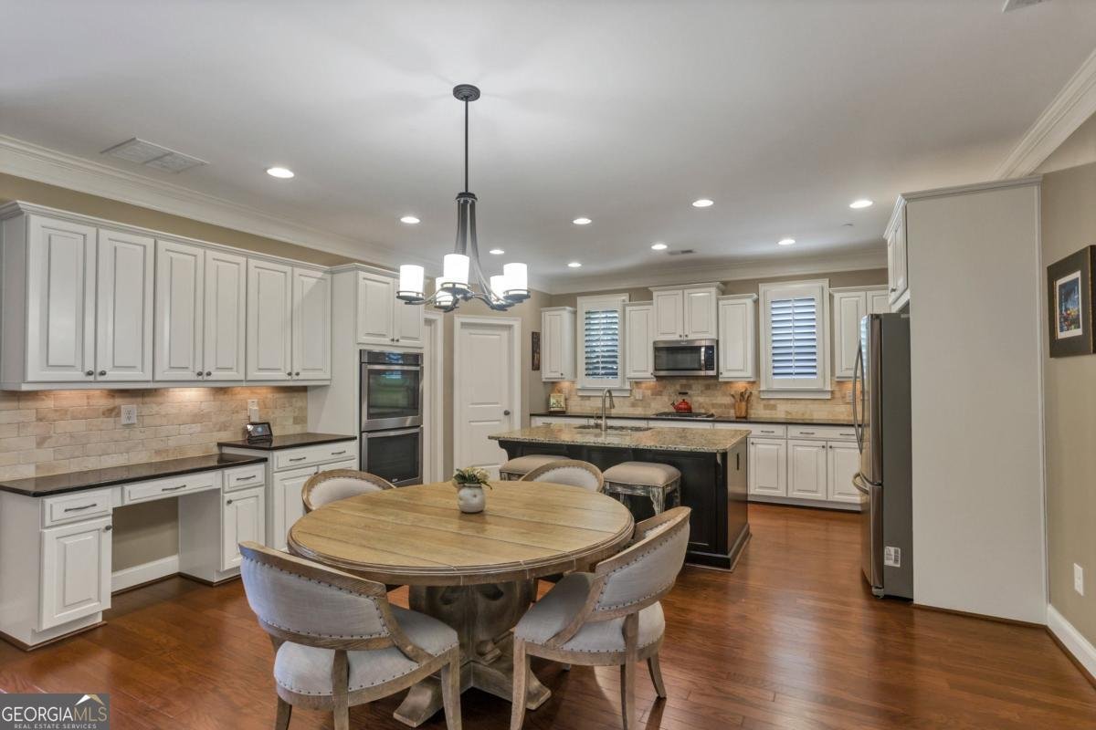 211 Avery Street Marietta - 8